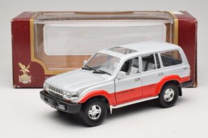 Toyota Land Cruiser J80 Ασημί Κόκκινο Road Legends 1:18 92098 Μέταλλο - εικόνα 8 από 8
