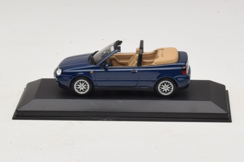Volkswagen Golf Mk4 Καμπριολέ Μπλε Έκδοση Αντιπροσώπου Minichamps 1:43 GOLF005 Μέταλλο