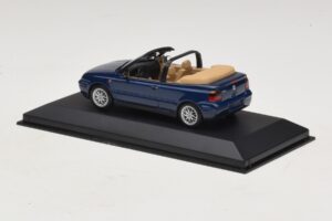 Volkswagen Golf Mk4 Καμπριολέ Μπλε Έκδοση Αντιπροσώπου Minichamps 1:43 GOLF005 Μέταλλο - εικόνα 3 από 5
