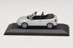 Volkswagen Golf Mk4 Καμπριολέ Ασημί Έκδοση Αντιπροσώπου Minichamps 1:43 GOLF004 Μέταλλο