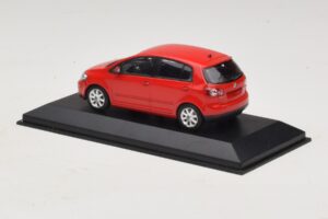 Volkswagen Golf Plus Mk5 Tornado Red Κουτί Αντικατάστασης Minichamps 1:43 821911110-R1 Μέταλλο - εικόνα 3 από 5