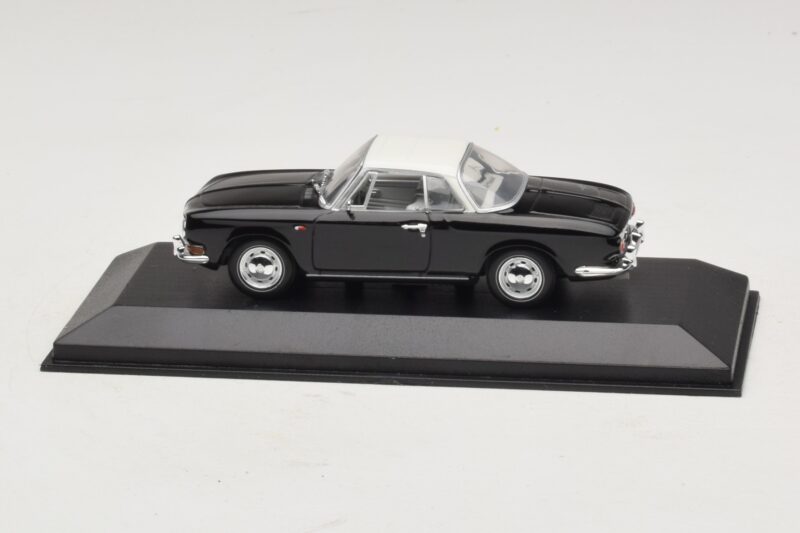 Volkswagen Karmann Ghia Μαύρο με λευκή οροφή Minichamps 1:43 430050224 Μέταλλο