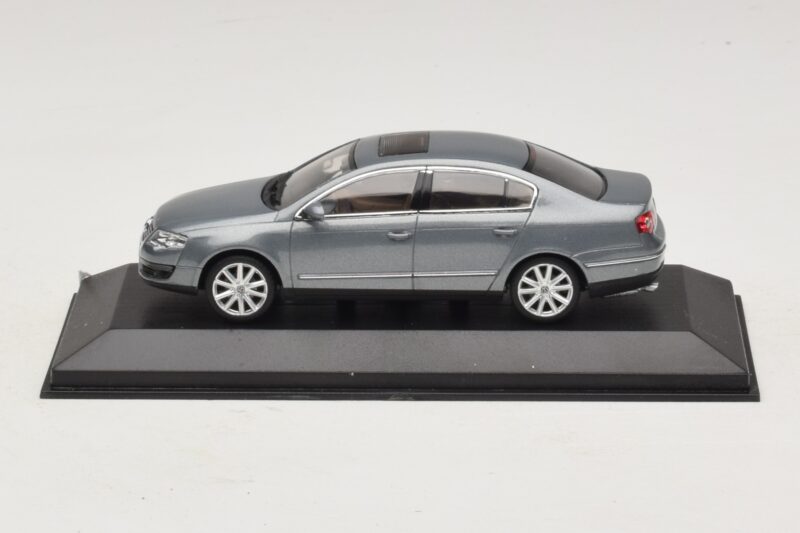 Volkswagen Passat B6 Γκρι Μεταλλικό Minichamps 1:43 PASSAT006 Μέταλλο