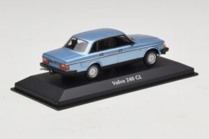 Volvo 240 GL Blue Metallic Maxichamps 1:43 940171400 Μέταλλο - εικόνα 2 από 5