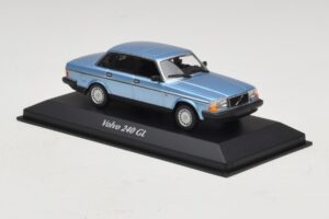 Volvo 240 GL Blue Metallic Maxichamps 1:43 940171400 Μέταλλο - εικόνα 3 από 5