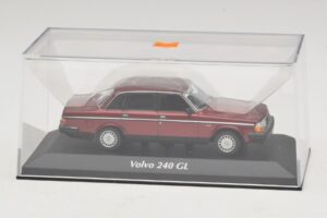 Volvo 240 GL Dark Red Metallic Maxichamps 1:43 940171401 Μέταλλο - εικόνα 4 από 5