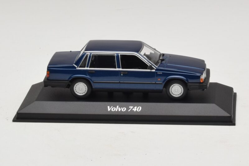 Volvo 740 Dark Blue Metallic Maxichamps 1:43 940171701 Μέταλλο
